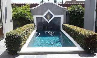 Lemoenkloof Guest House