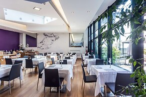 Best Western Plus Executive Hotel and Suites