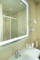 Best Western Plus Executive Hotel and Suites