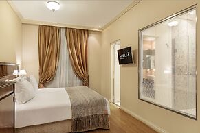 Melia Recoleta Plaza