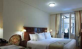 Melia Recoleta Plaza