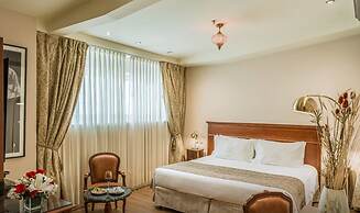 Melia Recoleta Plaza