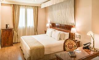 Melia Recoleta Plaza