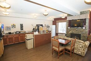 Lakeview Inns & Suites - Chetwynd