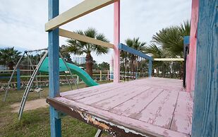 Thapsus Beach Resort