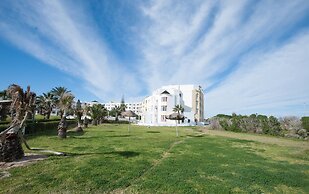 Thapsus Beach Resort