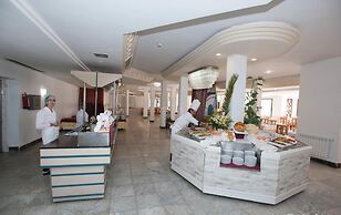 Thapsus Beach Resort