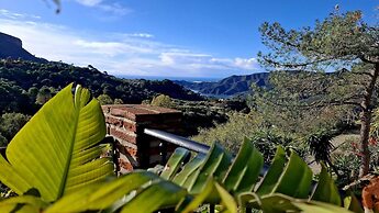Hotel Los Jarales