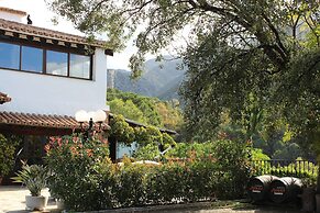 Hotel Los Jarales