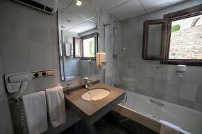 Villa Turistica de Bubion