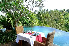 Natura Resort and Spa