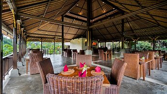 Natura Resort and Spa