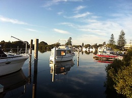 Boathouse Resort Tea Gardens