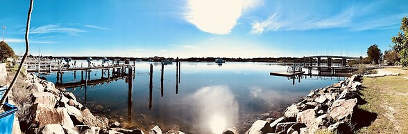 Boathouse Resort Tea Gardens