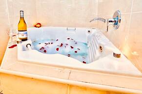 Boathouse Resort Tea Gardens