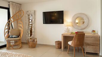 Acajou Beach Resort