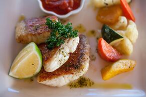 Coco de Mer Hotel and Black Parrot Suites