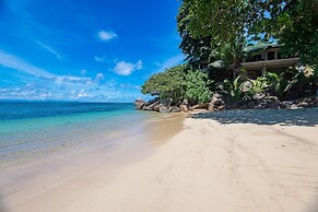 Coco de Mer Hotel and Black Parrot Suites