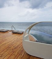 Coco de Mer Hotel and Black Parrot Suites