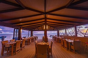 Coco de Mer Hotel and Black Parrot Suites