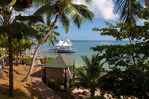 Coco de Mer Hotel and Black Parrot Suites