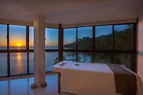 Coco de Mer Hotel and Black Parrot Suites