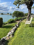 Lakeshore Inn Water Front