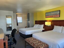 Lakeshore Inn Water Front