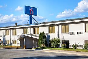Motel 6 Wenatchee, WA