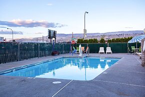 Motel 6 Wenatchee, WA