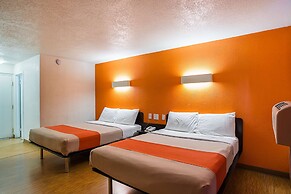 Motel 6 Wenatchee, WA