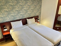 Kyriad Bordeaux- Lormont