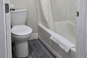 Hotel Avenida Victorville I 15