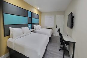 Hotel Avenida Victorville I 15