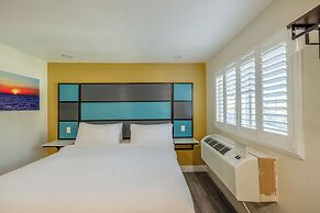 Hotel Avenida Victorville I 15