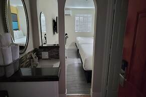 Hotel Avenida Victorville I 15