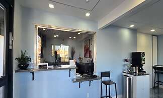 Hotel Avenida Victorville I 15