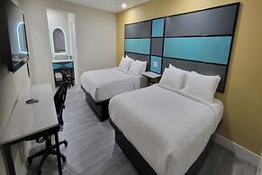 Hotel Avenida Victorville I 15
