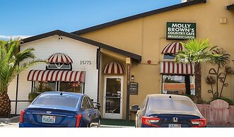 Hotel Avenida Victorville I 15