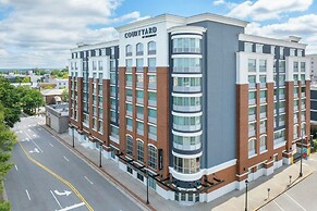 Courtyard by Marriott Athens Downtown