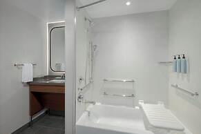 Courtyard by Marriott Athens Downtown