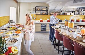 Lion Quays Hotel & Spa