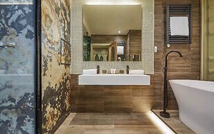 Lion Quays Hotel & Spa