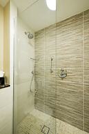 Lion Quays Hotel & Spa