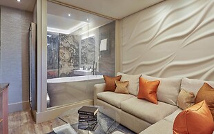 Lion Quays Hotel & Spa