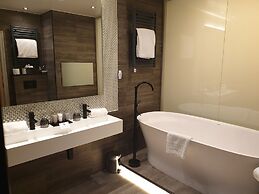 Lion Quays Hotel & Spa