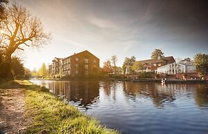 Lion Quays Hotel & Spa