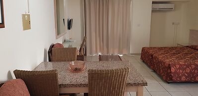 Senator Hotel Apartments - Adults Only