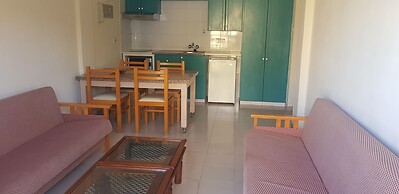 Senator Hotel Apartments - Adults Only