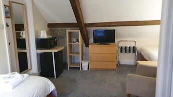 The Edward Hotel